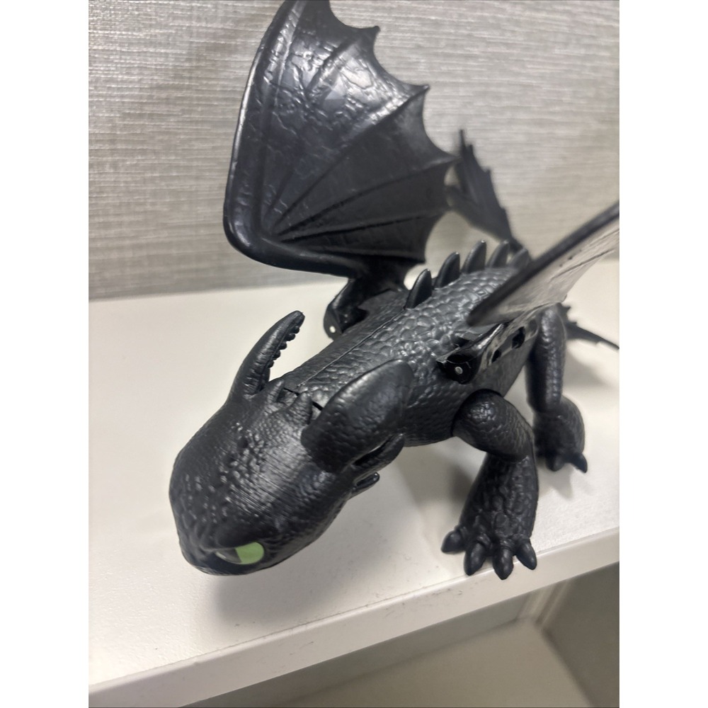 How to Train Your Dragon Night Fury Toothless 8" Figure DWA LLC